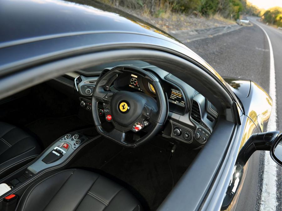  Ferrari 458 Italia 2009 года  (AU) (фото 17 из 21)
